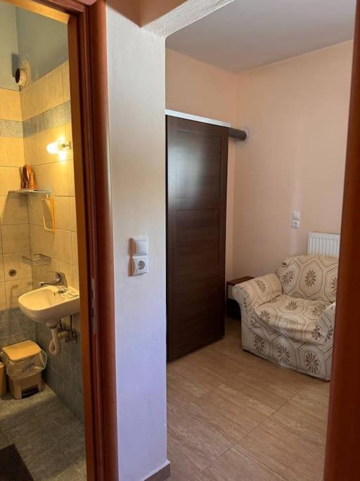 Family Woodland Oasis Vipgreece Lägenhet Kírinthos Exteriör bild